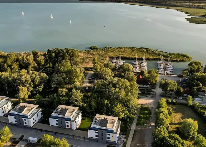 Апартаменты Fuzliget2 - Balaton Bliss Балатонфюзфё
